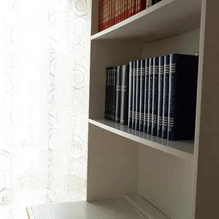 Ampio E Luminoso Con 3 - Re D'aragona Vacanze, Termini Imerese