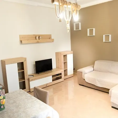 Ampio E Luminoso Con 3 - Re D'aragona Vacanze, Apartamento